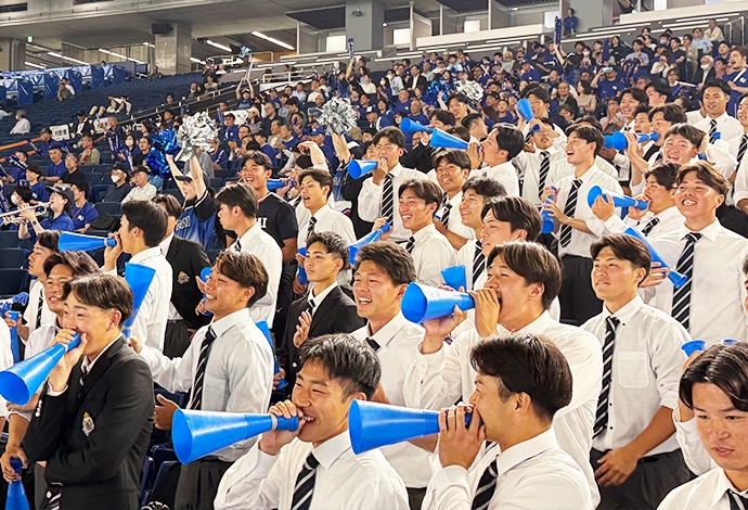 TEAM JINDAIが一丸となって応援
